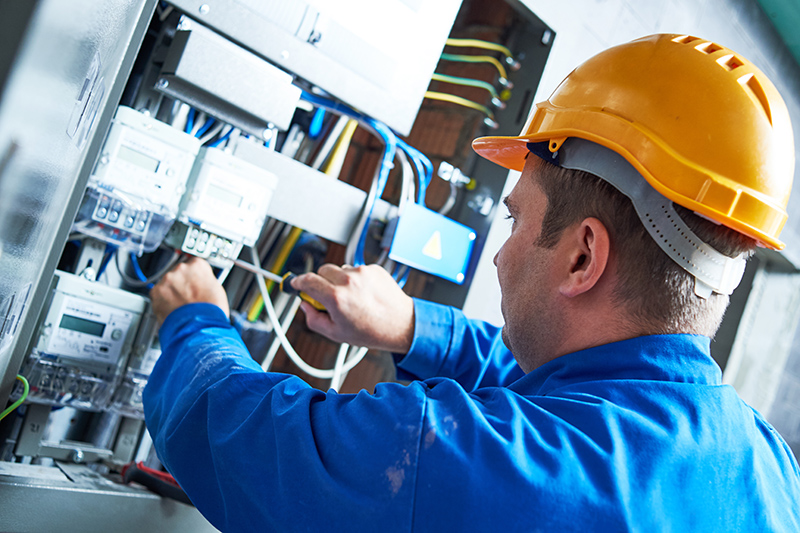 Become An Electrician in Warrington Cheshire